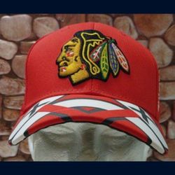 Chicago Blackhawks Reebok SNAPBACK "TOMAHAWK VISOR" (NW/OT) UNWORN!😇 MINT CONDITION!👀🤯 Please Read Description.