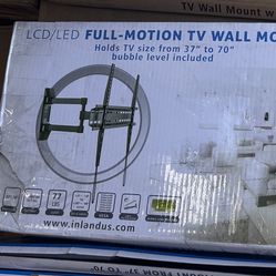 ProHT Full Motion TV Wall Mount for 37 in. - 70 in. Flat Panel TV's , 77 lb. Load Capacity