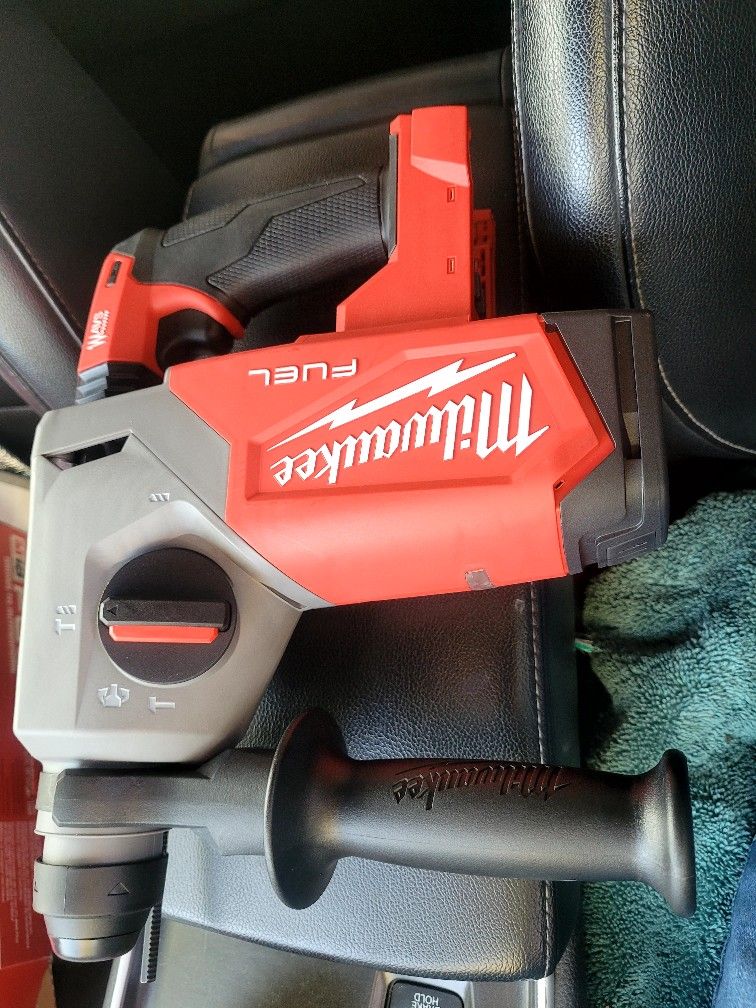 1" SDS Plus Rotary Hammer - Milwaukee