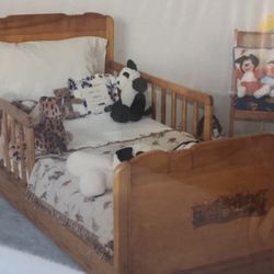 Antique Children’s Bed (1960 or earlier)