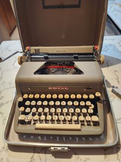 Vintage Typewriter 