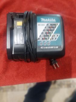 Makita  charger  perfect condicion  35.00