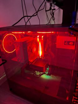 PC | RTX 3070 | Ryzen 5800X | 32GB DDR4 Vengence Pro RAM | 4 TB Storage NVME