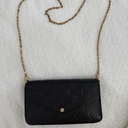 Louis Vuitton Purse 