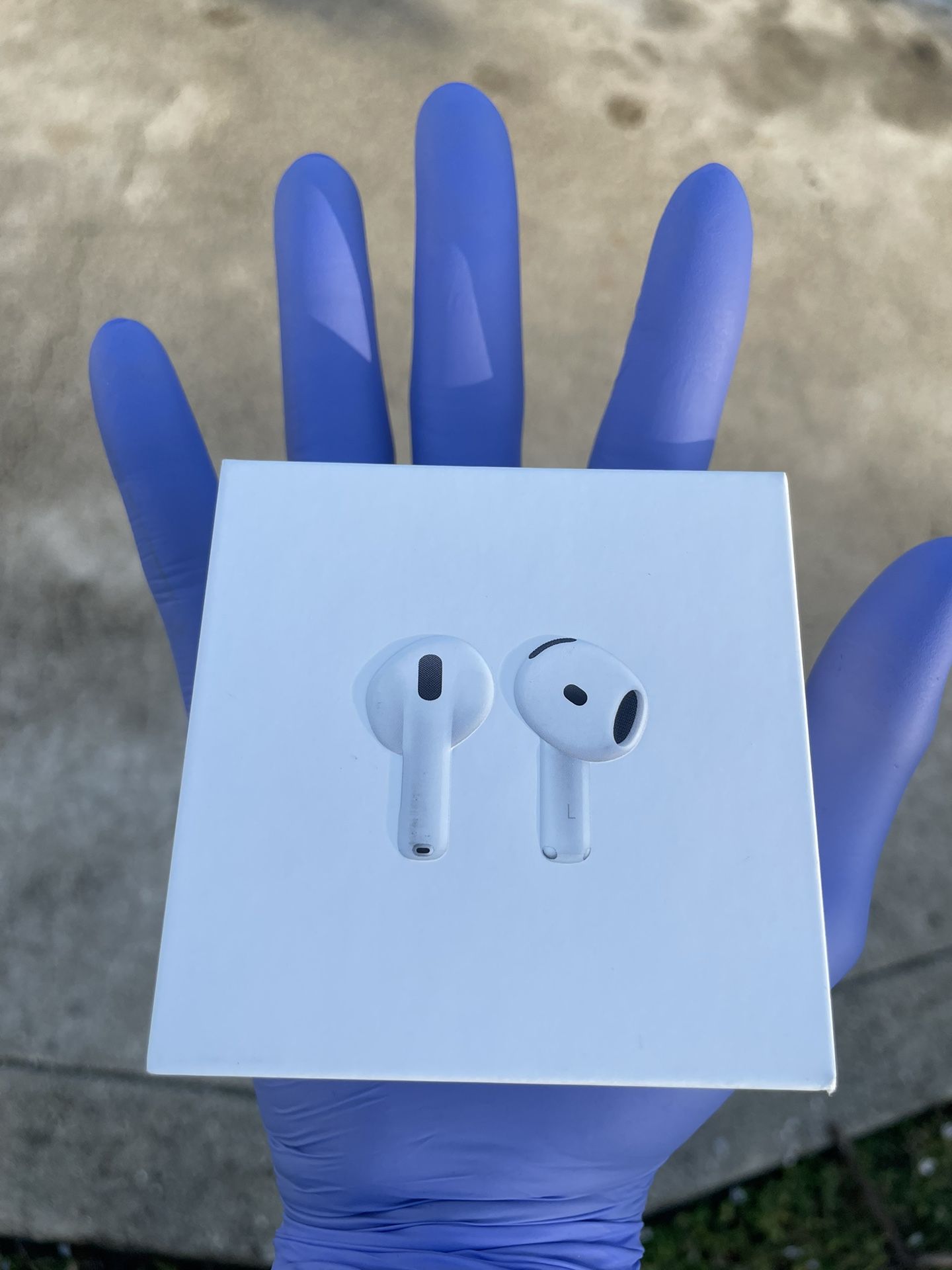 AirPods 4 – Brand New / Sealed