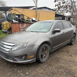2010 Ford Fusión Part Out
