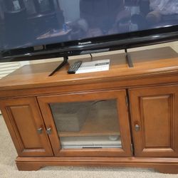 TV Stand/Cabinet 42" Wide