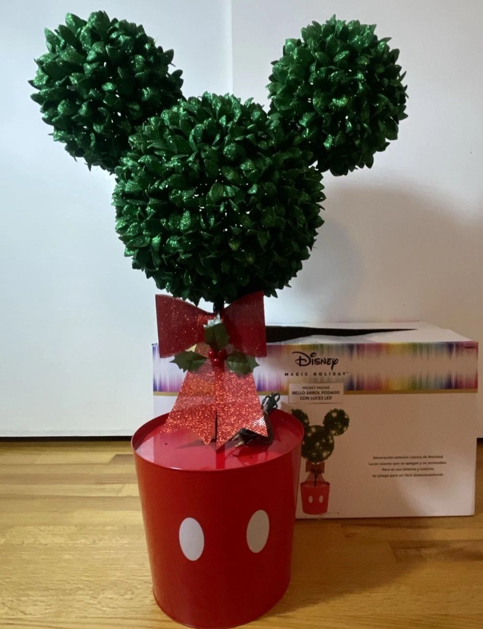 3' Disney Mickey LED Lighted Topiary Tree CHRISTMAS DECORATION in Original Box