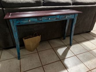 Entry Way Table