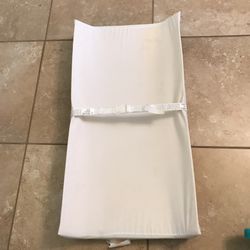 Munchkin Contour Pad