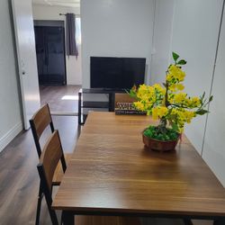 Wood Table & 4 Chairs