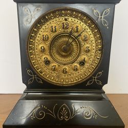8 Antique Old And Art Deco Clocks. Auction, Price Will Be Lowered Daily.