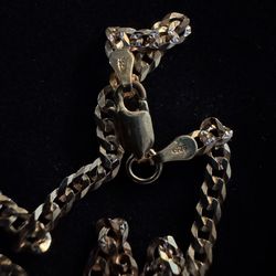 gold vermile chain , flat cuban 26in