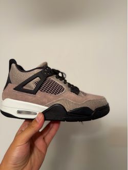 JORDAN 4