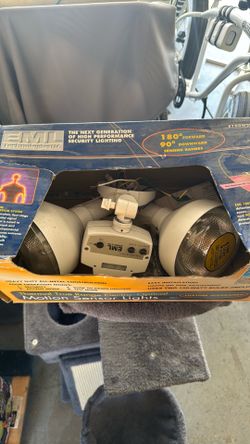 Motion sensor lights. Two 120 watt bulbs included!