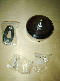 Brand New retractable clothes line