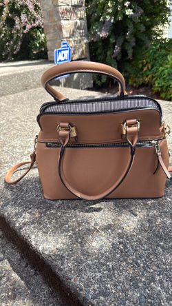 Lightly used hand bag