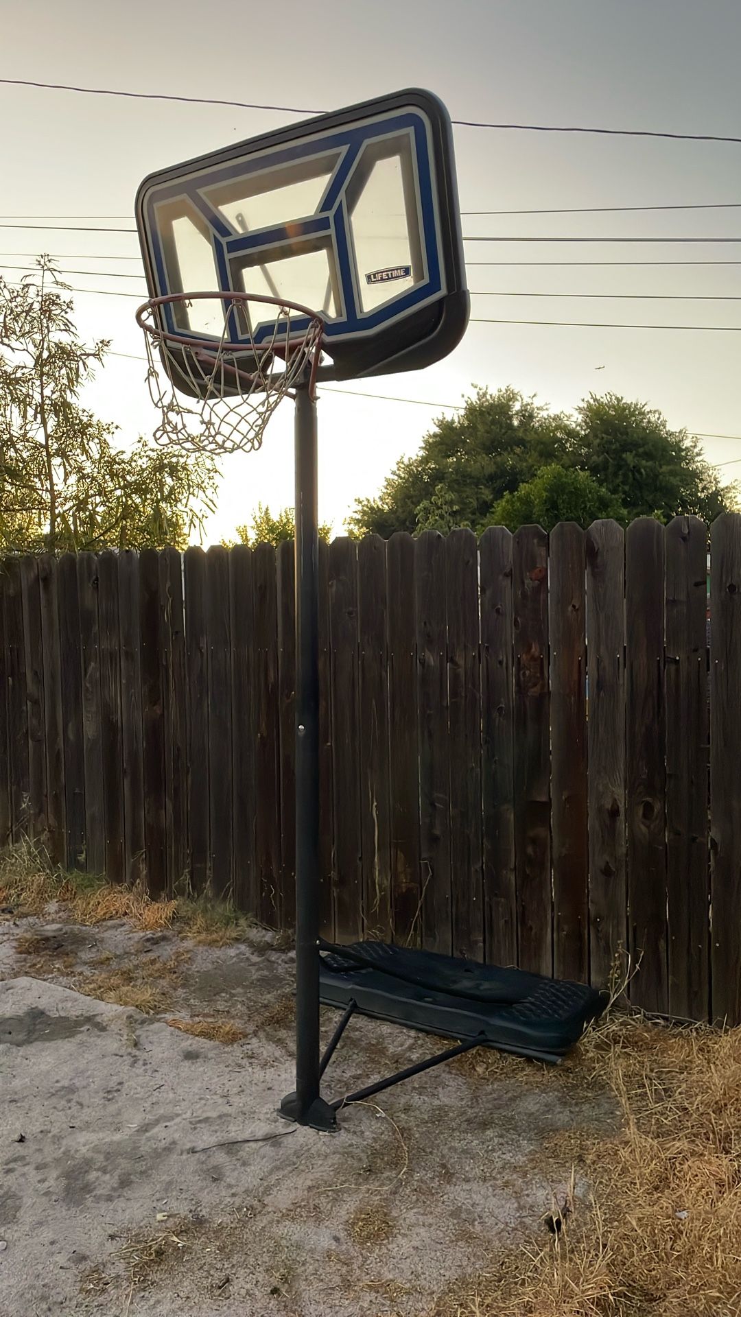 life time adjustable basketball hoop