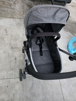 Slightly Used  Evenflo Omni Plus Modular Travel System 