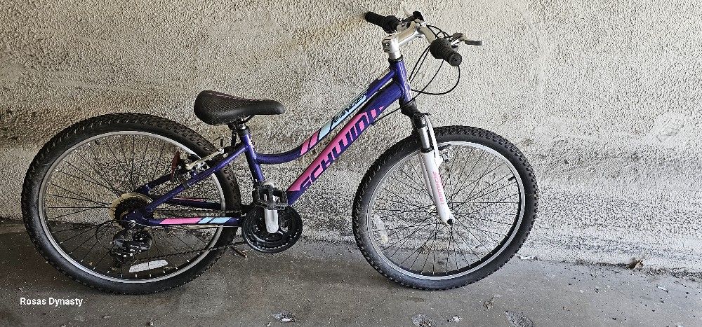 24 schwinn bicycle High Timber AL Mountain Bike for Youth Boys Girls, 20-Inch Wheels, 7-Speeds, Front Suspension, Aluminum Frame and Alloy Linear Pull Brakes, Teal : Sports & Outdoors Get to know the trails better than anyone with the Ranger mountain bike from Schwinn Schwinn Ranger 24 Kids Mountain