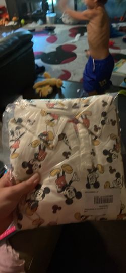 NEW KIDS MICKEY MOUSE T SHIRT WITH PANTS