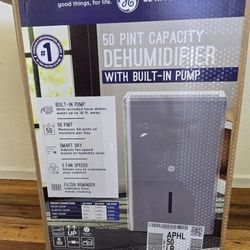 Dehumidifier NEW $30. Humificador Nuevo 