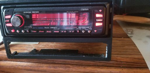 Clarion radio