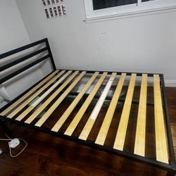 Full Size Platform Bed + Like-New Mattress – Clean, Smoke-Free Home