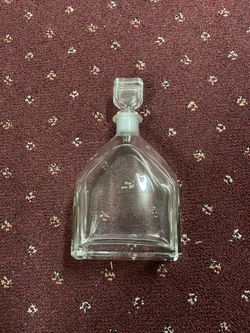 Wine or liquor decanter