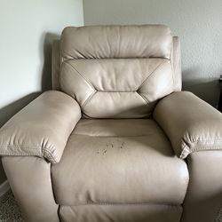 Comfortable Sofa Chair FREE FREE