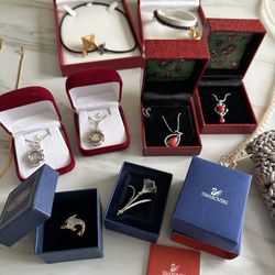 Swarovski & H.Samuel Brooches + Jewelry Set (New, Boxed)