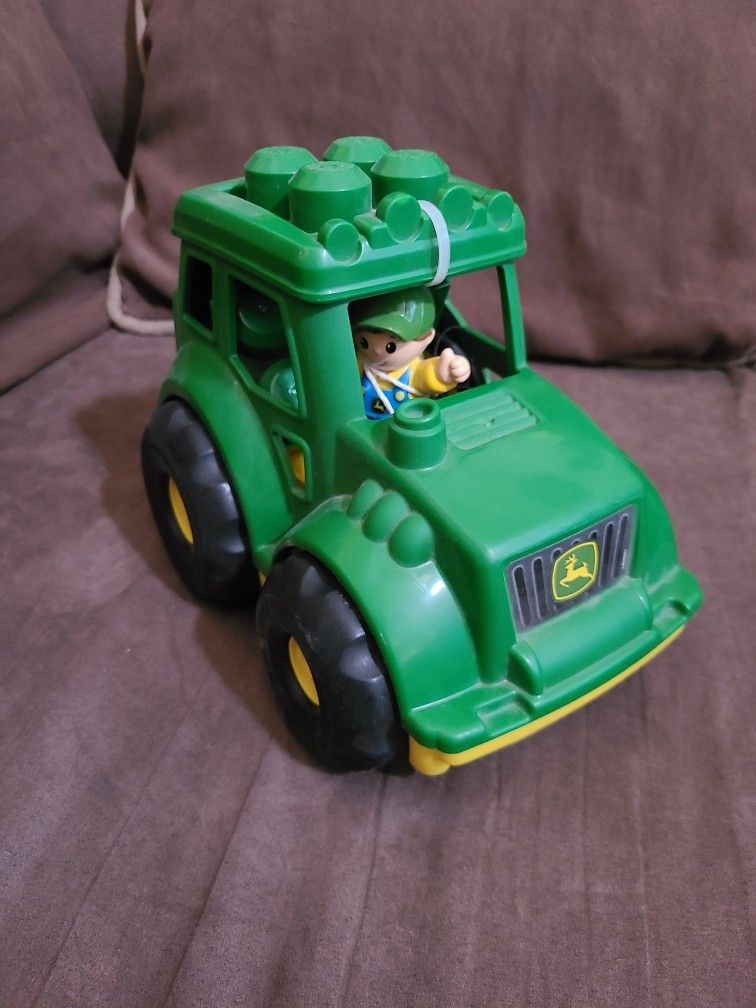 John Deer MEGA BLOCK Tractor 