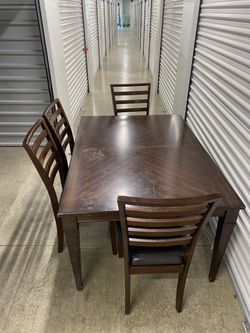 Dining room table with 4 chairs