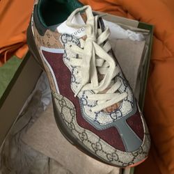 Gucci Sneakers