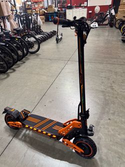 Dual-motor electric scooter