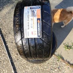 Brand new Hankook R-S3 Ultra Hi-performance Tire 285/35/18 
$120 takes it