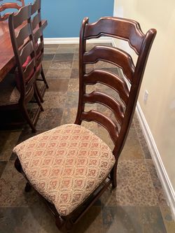 Set of 8 Dining Room Chairs