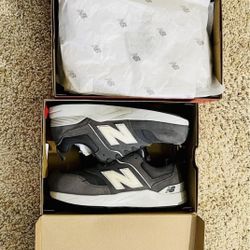 Composite Toe New balance Shoes  New- Original Women Size 8 And 8.5