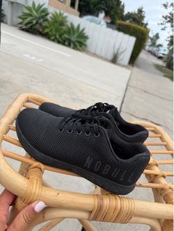 No Bull Trainers woman’s size 7