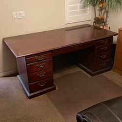 Executive Desk & Credenza