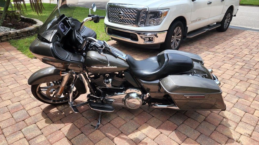 2019 Harley Davidson Road Glide