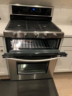 Double Oven with 5 gas burners - Whirlpool