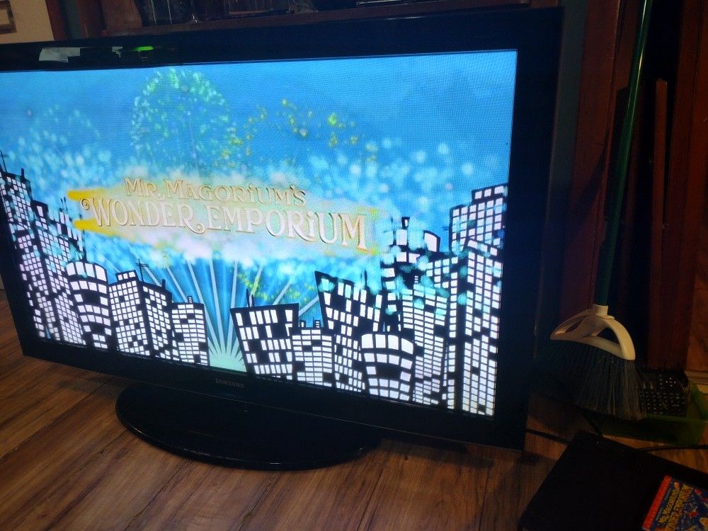Samsung PN50A450 50-inch 720p HD Plasma TV Ant In Piece Broken
