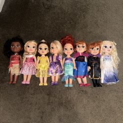 BUNDLE OF 8 DISNEY PRINCESS DOLLS ( discounted to $115 if picked up this weekend )