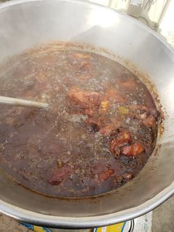 Carnitas menudo y memelitas