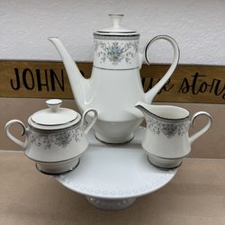 BEAUTIFUL TEAPOT, SUGAR & CREAM CARICO CHINA TIVOLI 7954 JAPAN