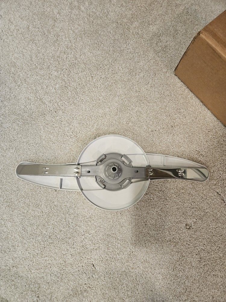 GE Dishwasher WD22X10062 Arm Spray Low Asm