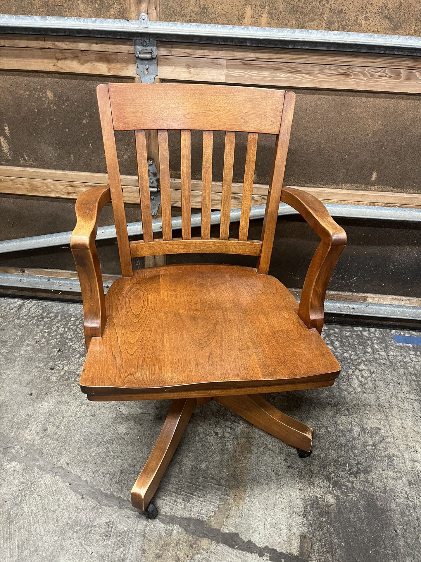 Johnson Chair Company Antique Bankers Chair