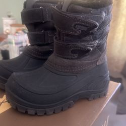 snow boots