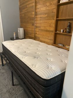 2 twin beds